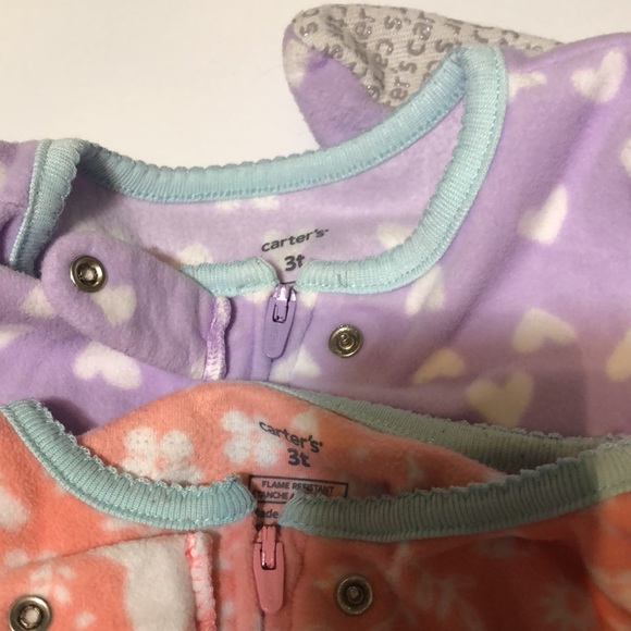 Carter’s 3T fleece footed pj - Picture 2 of 3